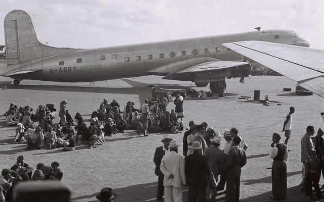Jews of Aden, Yemen, awaiting evacuation to Israel on November 1, 1949. (GPO/Public domain)